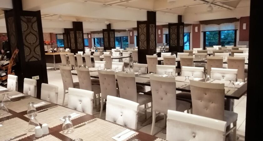 Iris Otel