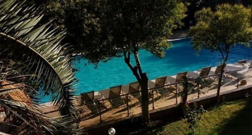 Iris Otel