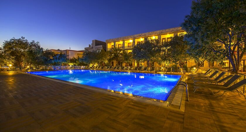 Iris Otel