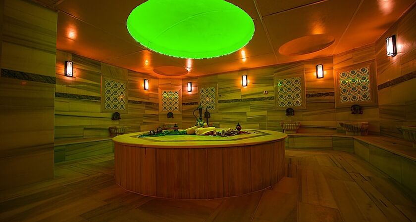 Iris Otel