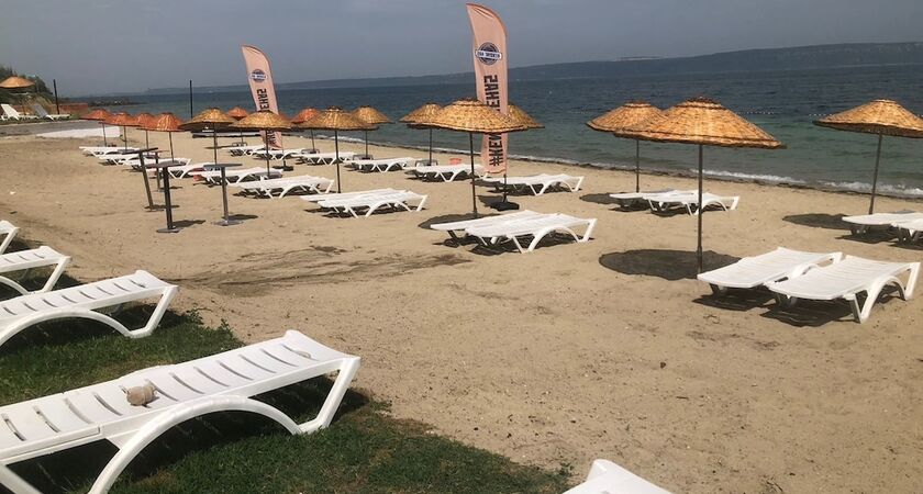 Mola Camping