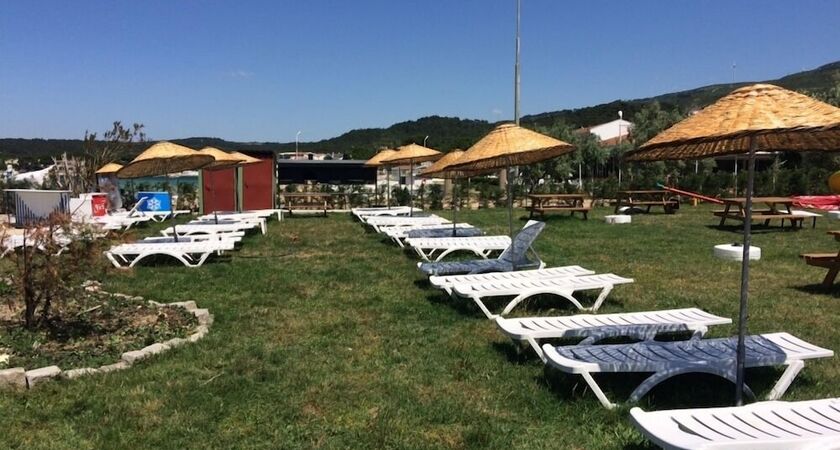 Mola Camping