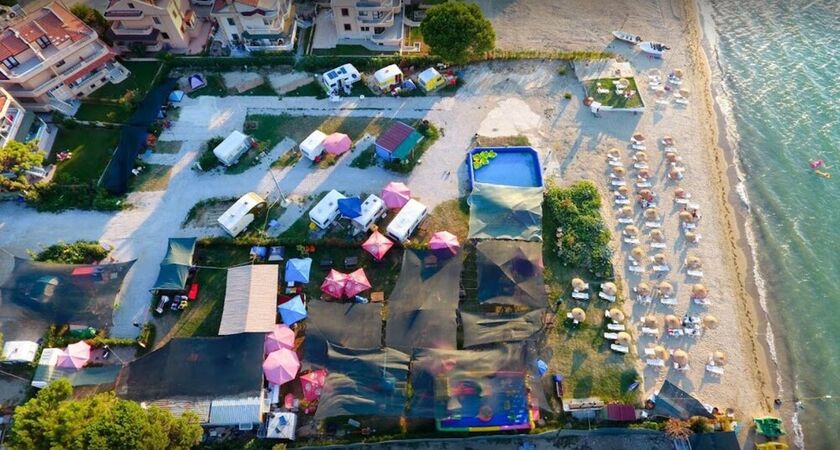 Mola Camping