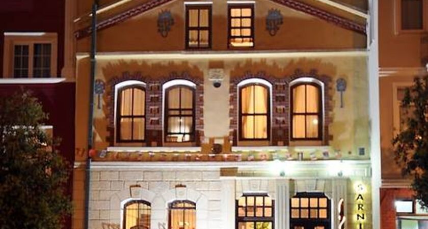 Sarnic Hotel & Sarnic Premier Hotel (Ottoman Mansion)