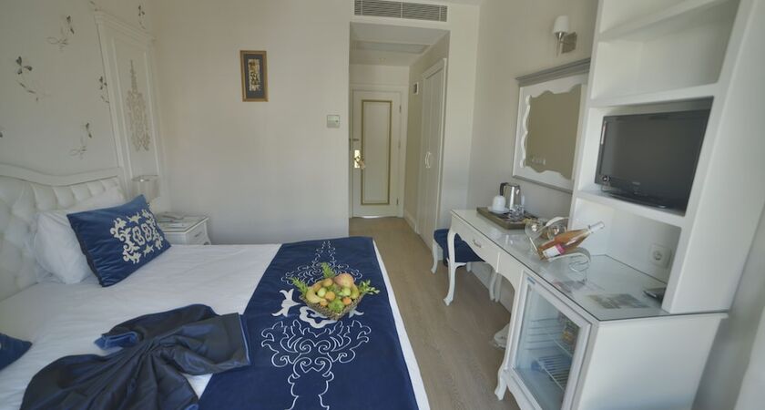 Sarnic Hotel & Sarnic Premier Hotel (Ottoman Mansion)