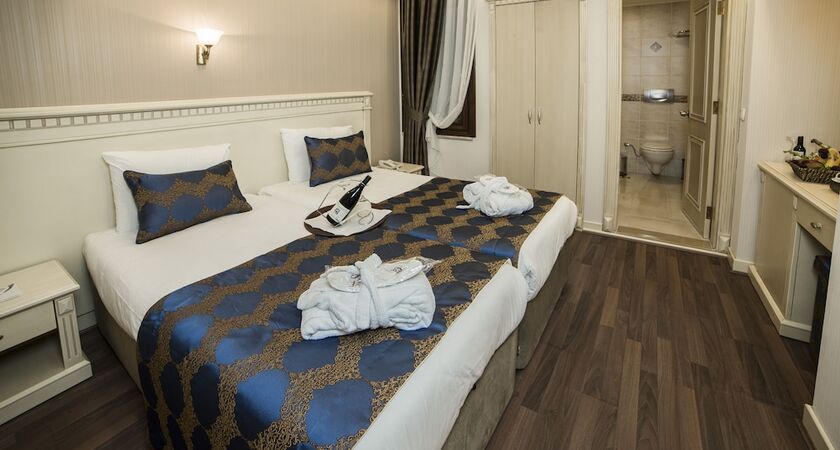 Sarnic Hotel & Sarnic Premier Hotel (Ottoman Mansion)