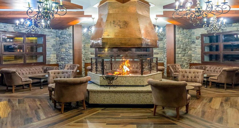 Mirada Del Monte Hotel