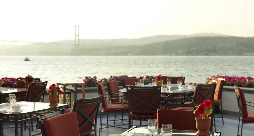 Four Seasons Hotel Istanbul at the Bosphorus