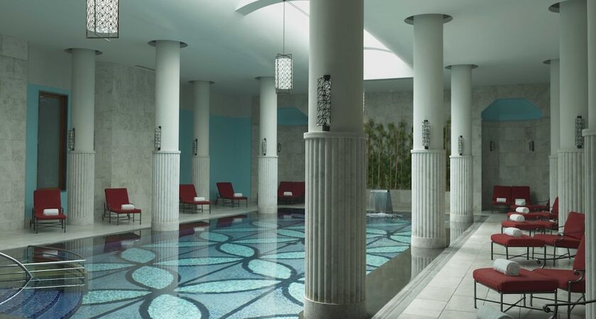 Four Seasons Hotel Istanbul at the Bosphorus