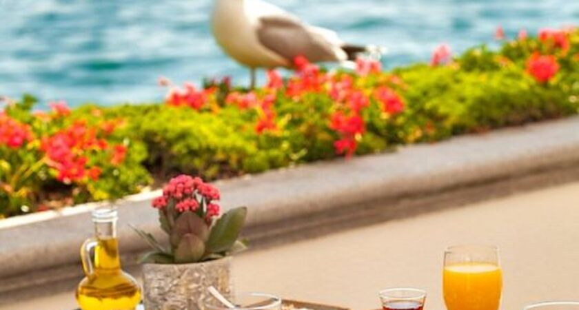 Four Seasons Hotel Istanbul at the Bosphorus