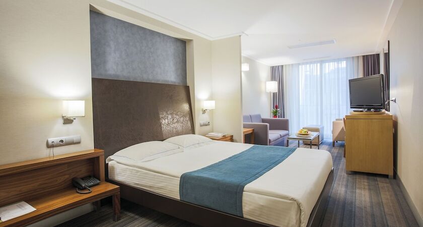 Housez Suites and Apartments - Special Class