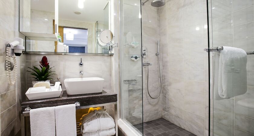 Housez Suites and Apartments - Special Class
