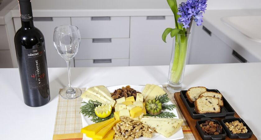 Housez Suites and Apartments - Special Class