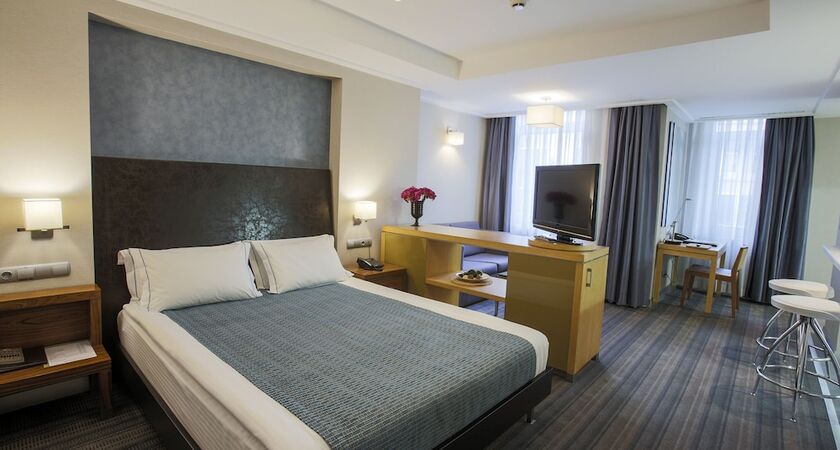 Housez Suites and Apartments - Special Class