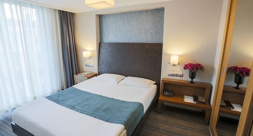 Housez Suites and Apartments - Special Class
